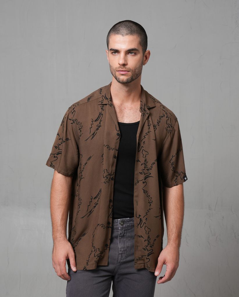 Camisa Resort estampada para hombre