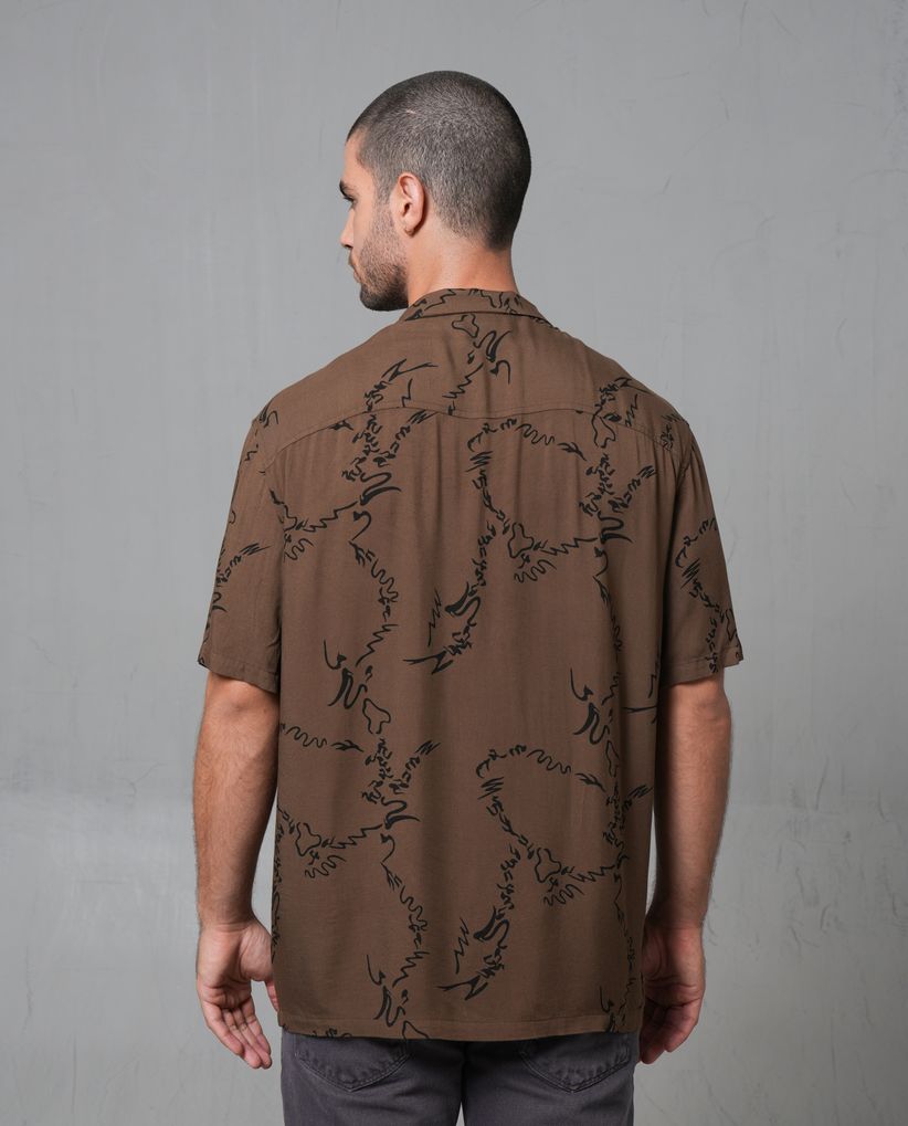 Camisa Resort estampada para hombre