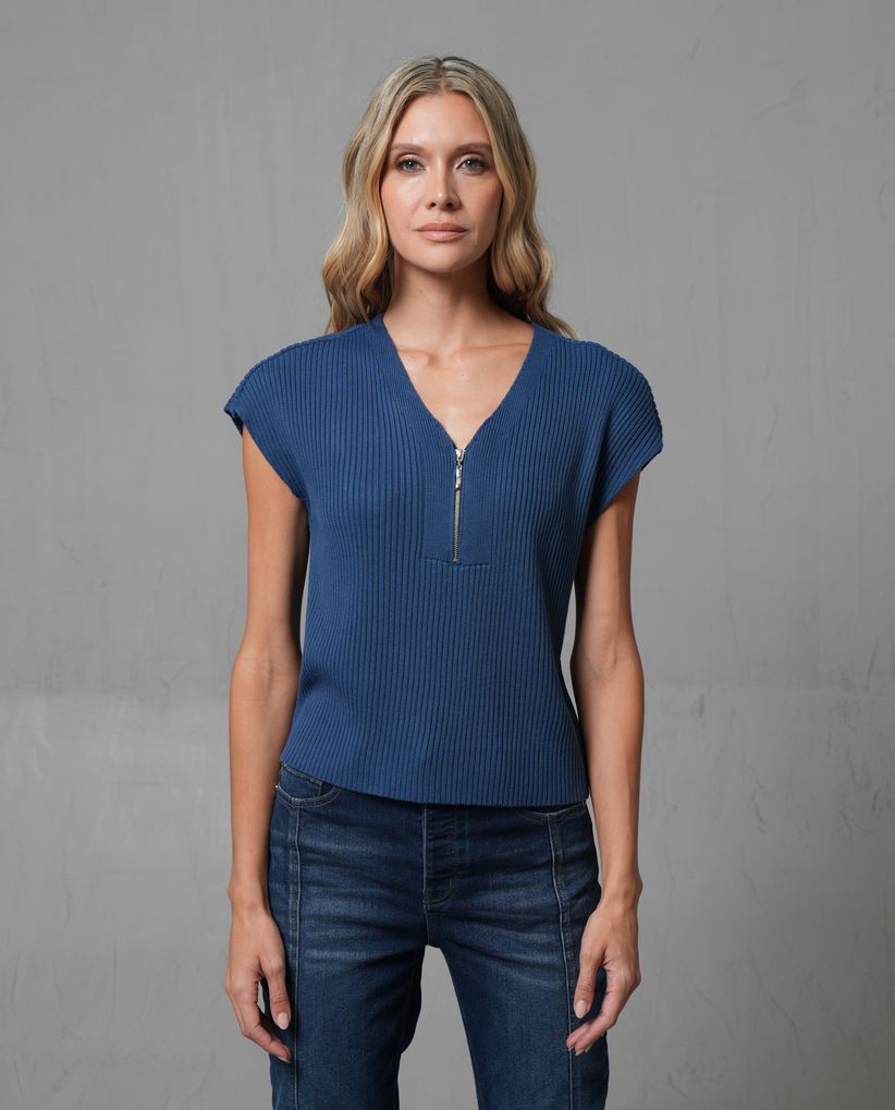 Camisa con cierre en escote para mujer