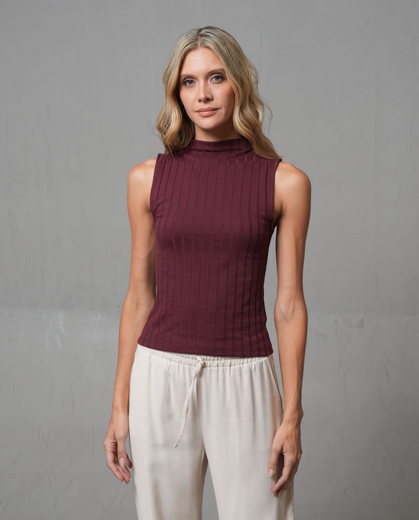 Camiseta cuello tortuga para mujer