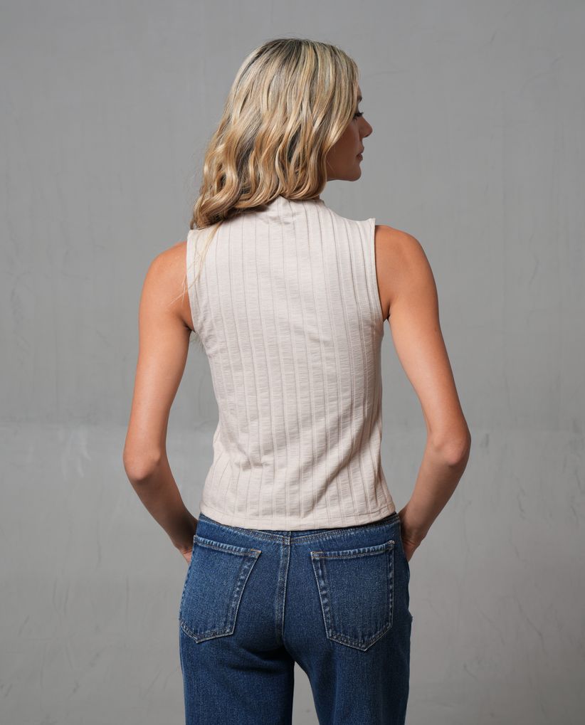 Camiseta cuello tortuga para mujer