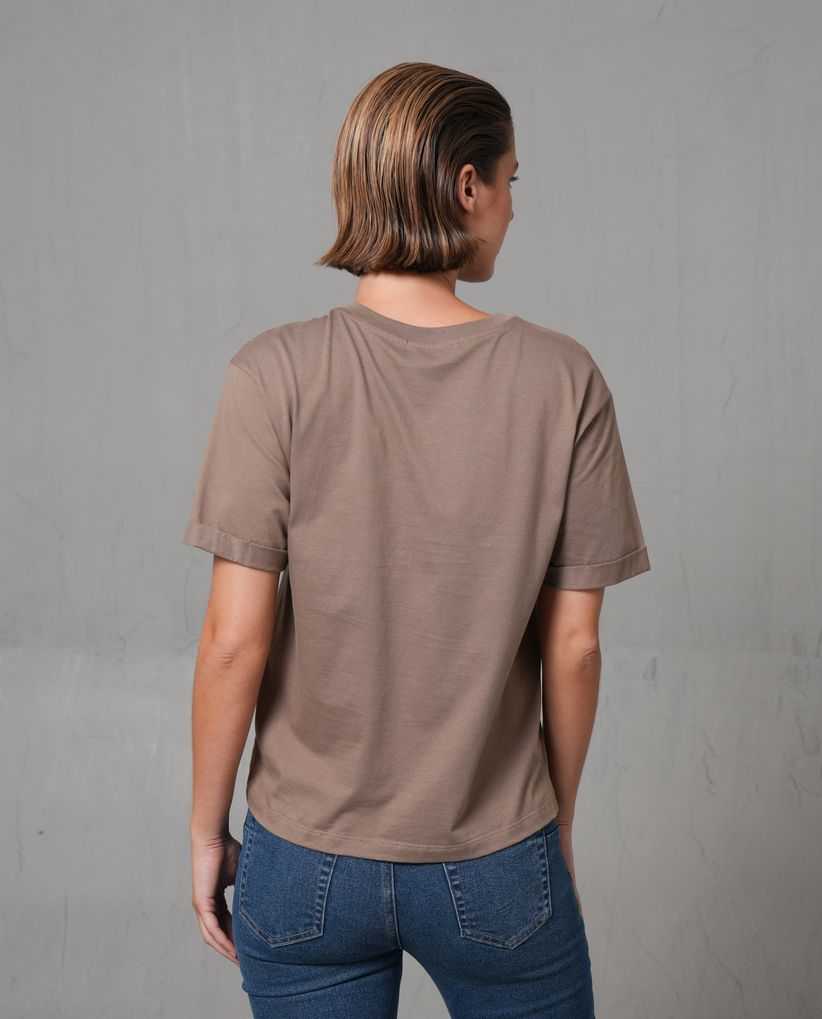 Camiseta básica con puma estampado para mujer