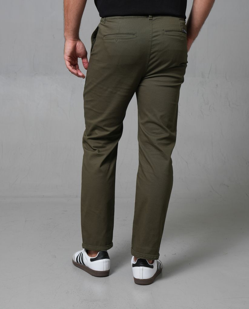 Pantalón tipo chino para hombre