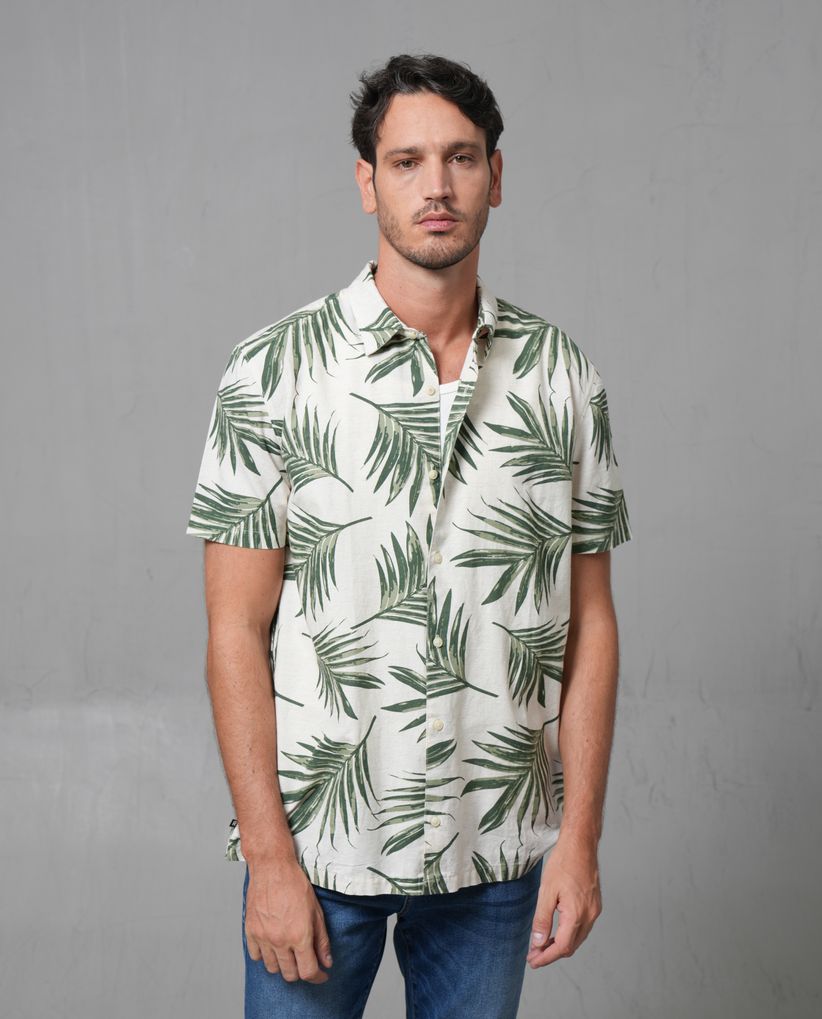 Camisa manga corta con estampado de hojas para hombre