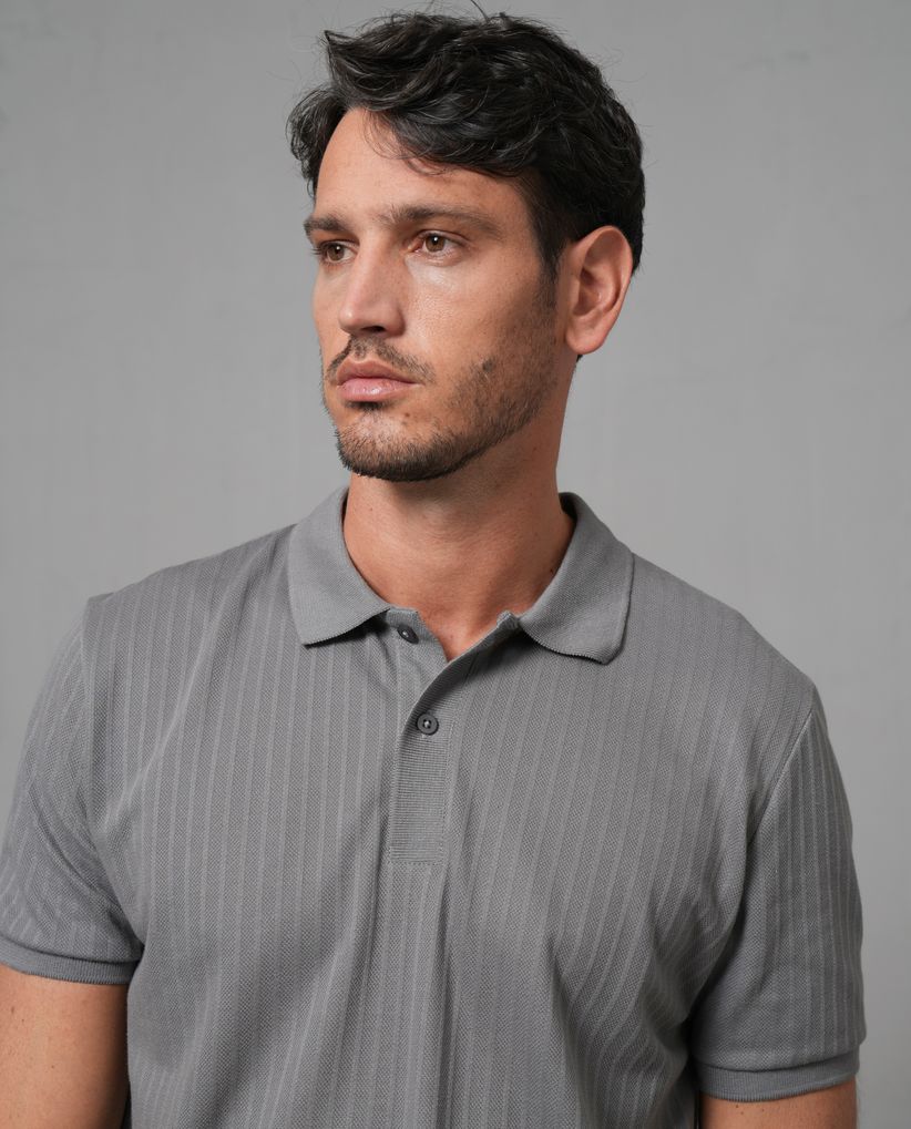 Polo cuello tejido con textura para hombre