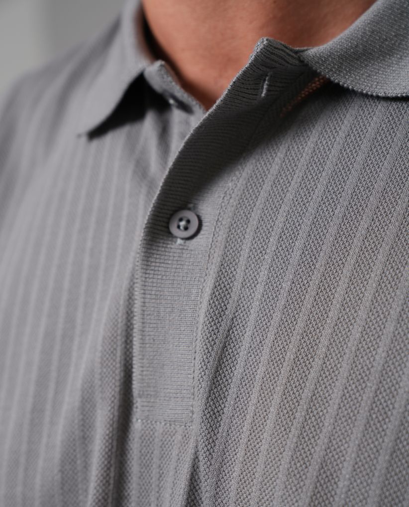 Polo cuello tejido con textura para hombre