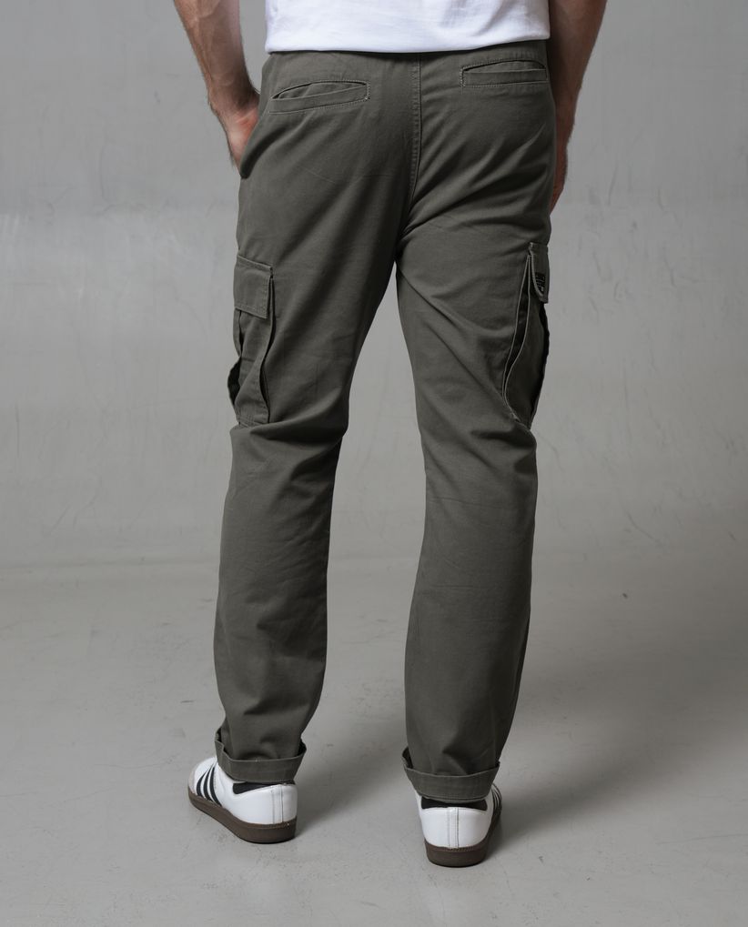 Pantalón Cargo con elástico en pretina para hombre