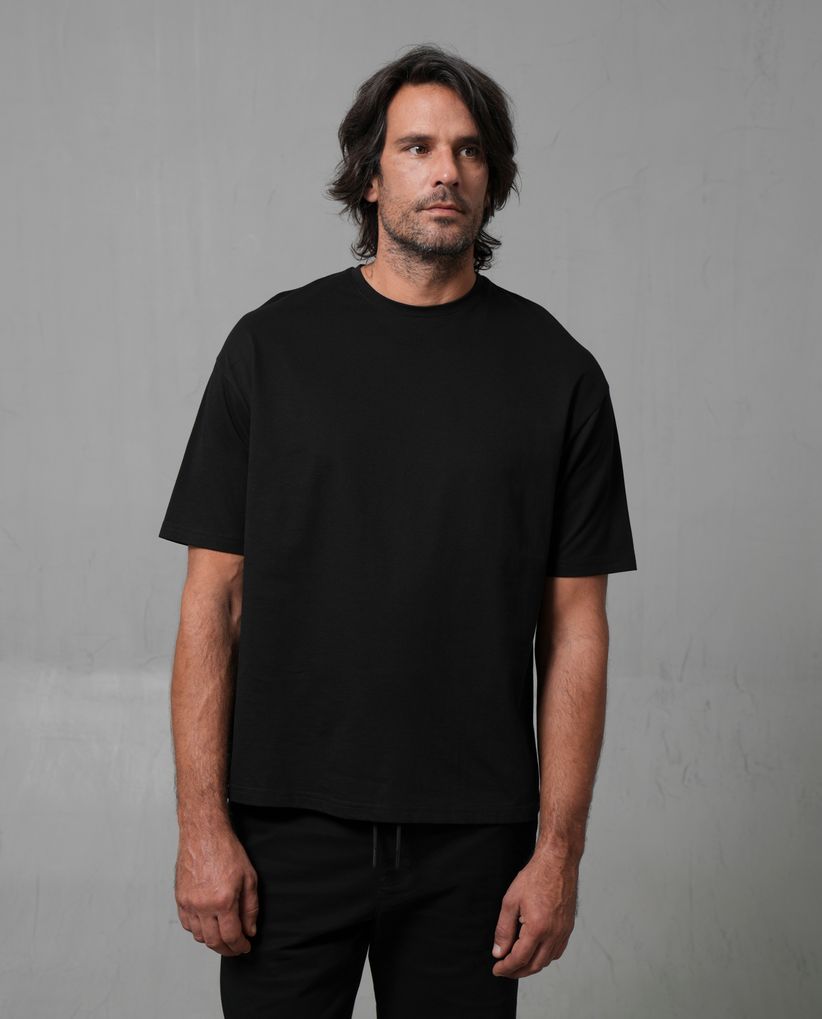 Camiseta con cuello redondo para hombre