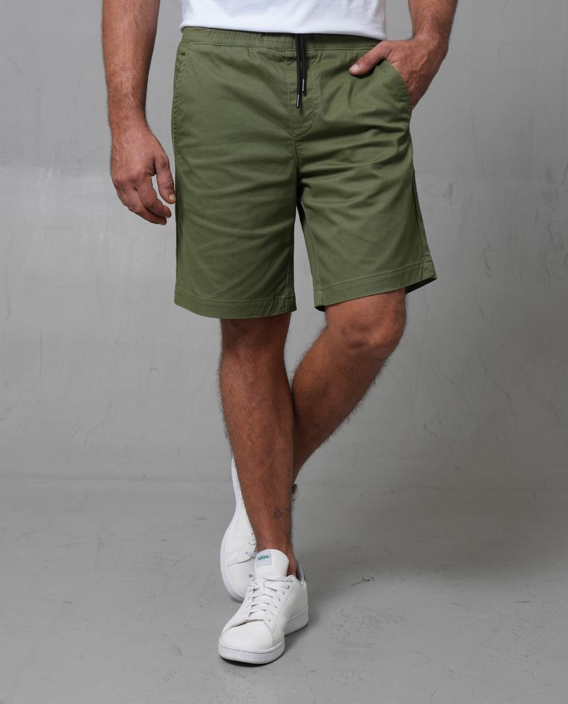 Bermuda con cordón ajustable en cintura para hombre