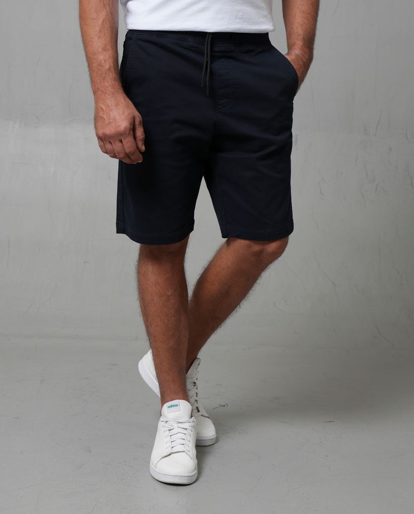 Bermuda con pretina elástica para hombre