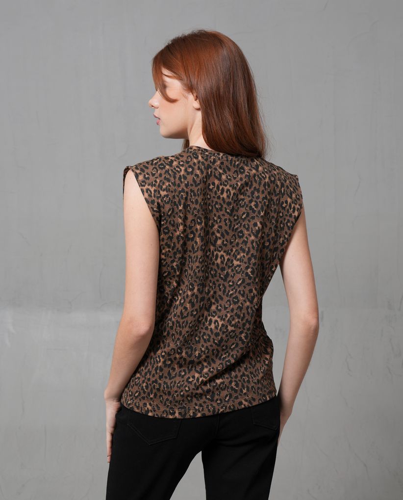 Camiseta manga sisa con estampado animal print para mujer