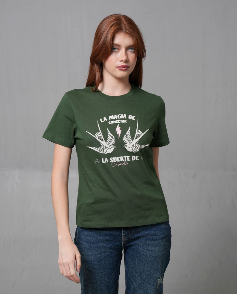 Camiseta manga corta con estampado en frente para mujer