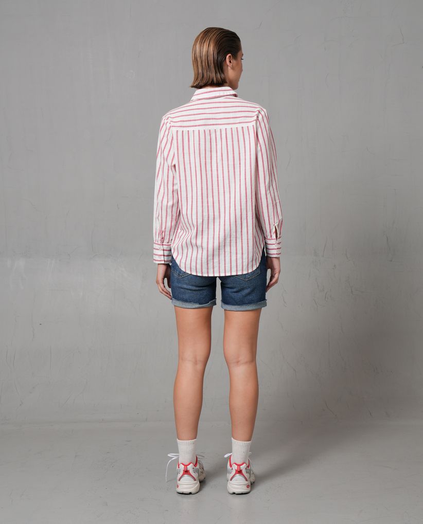 Short tono medio con cinco bolsillos para mujer