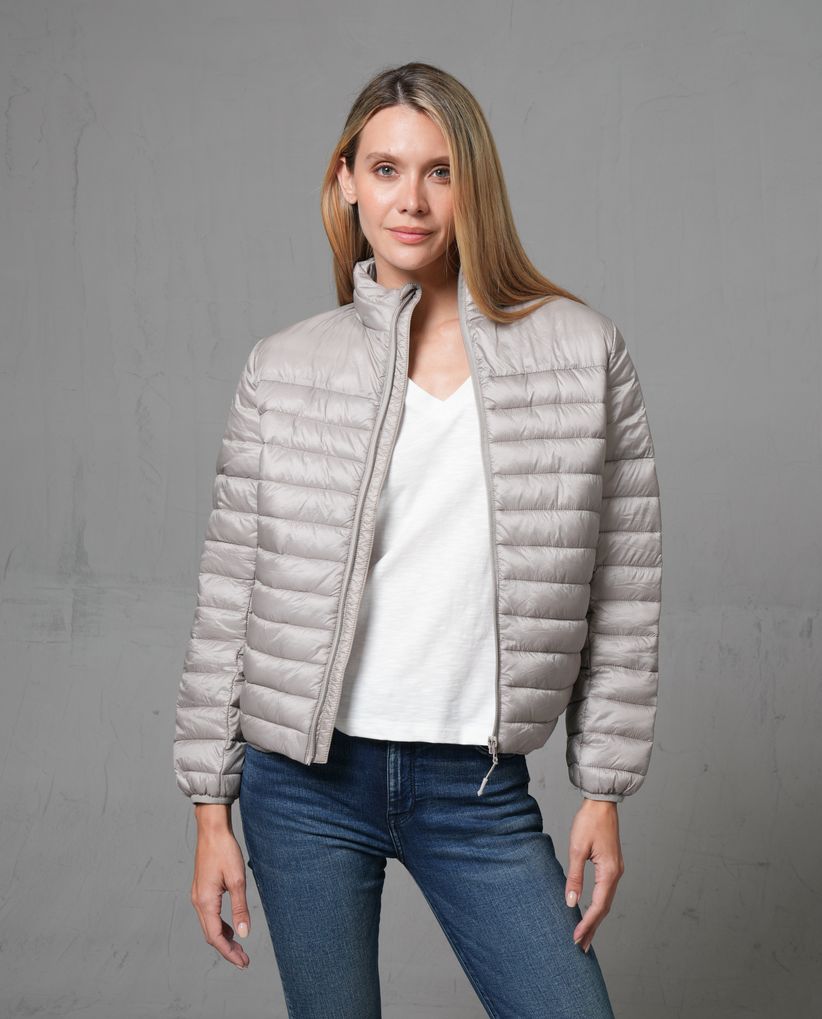 Chaqueta acolchada de cuello alto para mujer