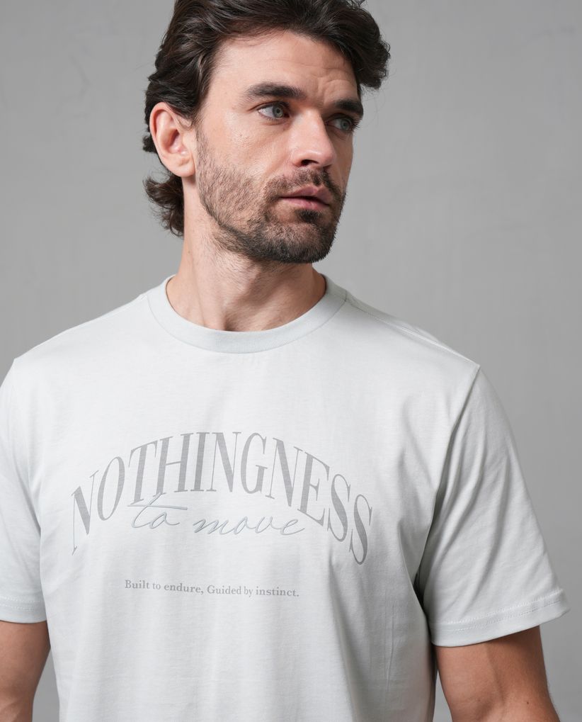 Camiseta con estampado en frente para hombre