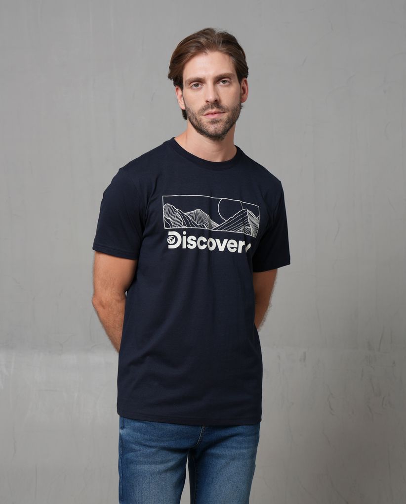 Camiseta con estampado en frente para hombre