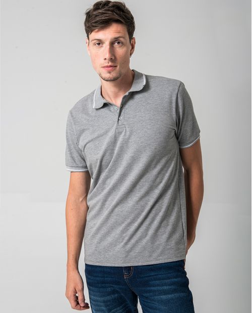 Camiseta tipo polo con detalles en cuello y manga para hombre
