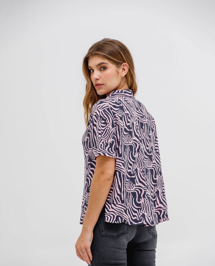 Camisa clásica estampada para mujer