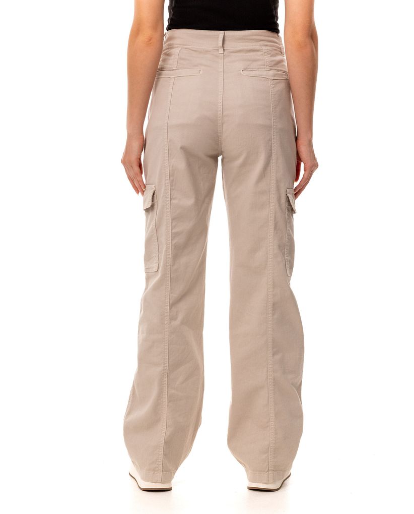 Pantalón tipo Cargo para mujer