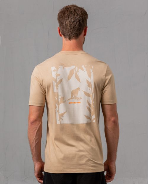 Camiseta con estampado silvestre para hombre
