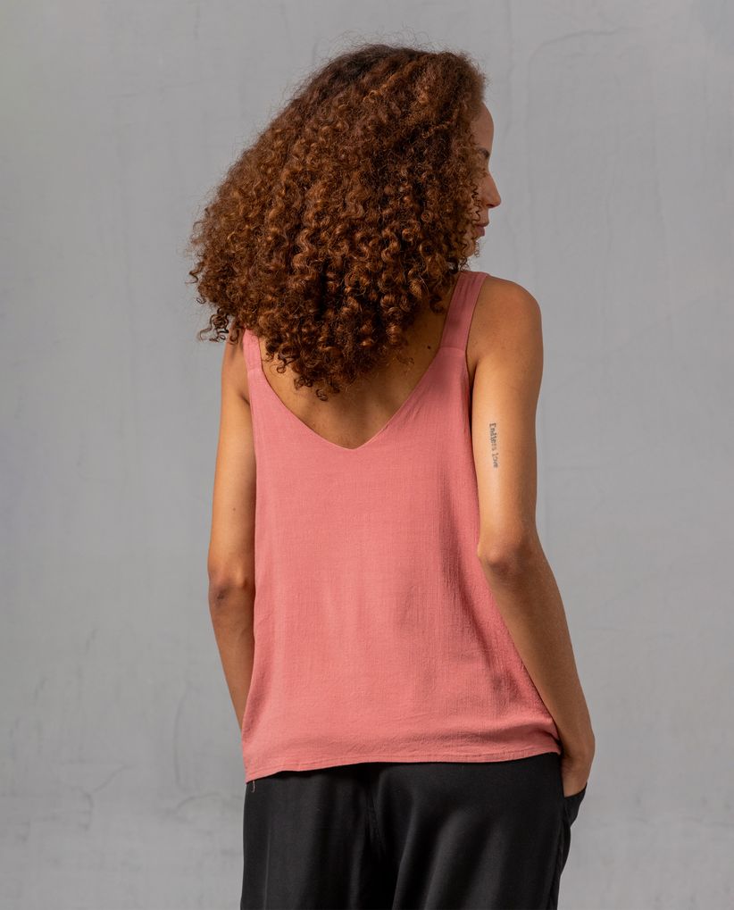 Camisa con escote en V para mujer