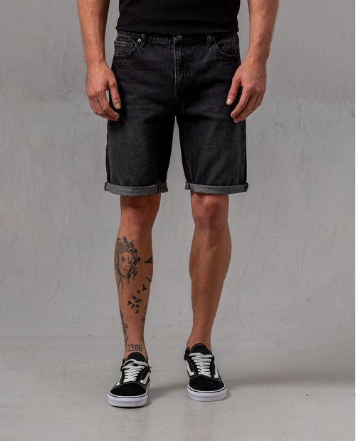 Bermuda en black denim para hombre