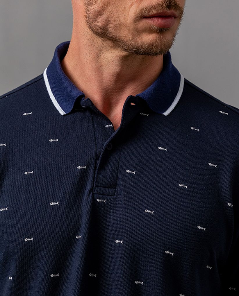 Camiseta polo con mini bordados para hombre