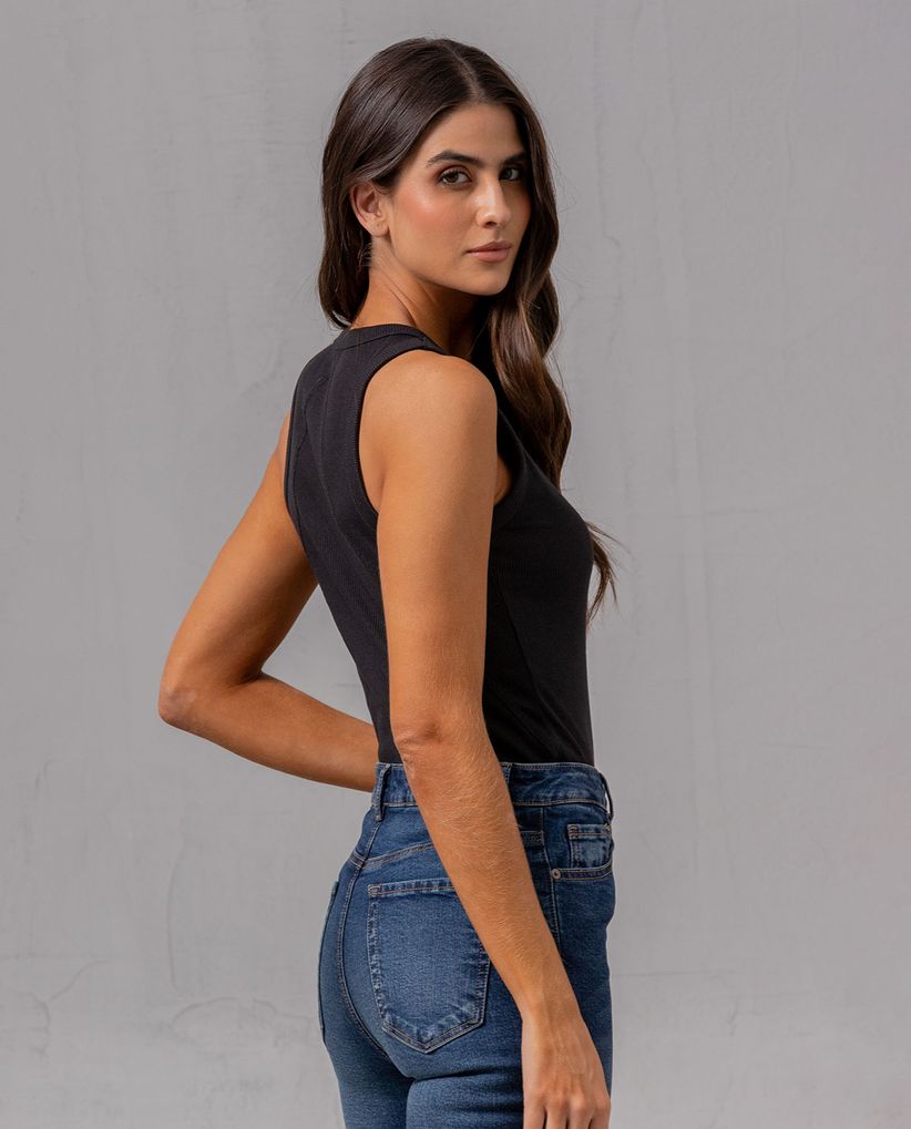 Camiseta básica manga sisa para mujer