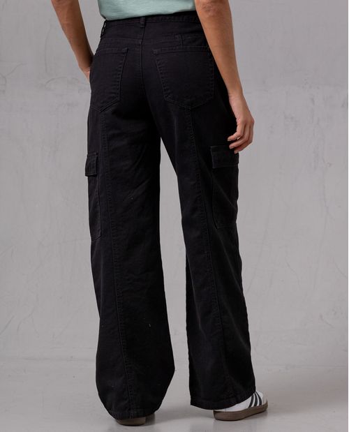 Pantalón tipo cargo para mujer