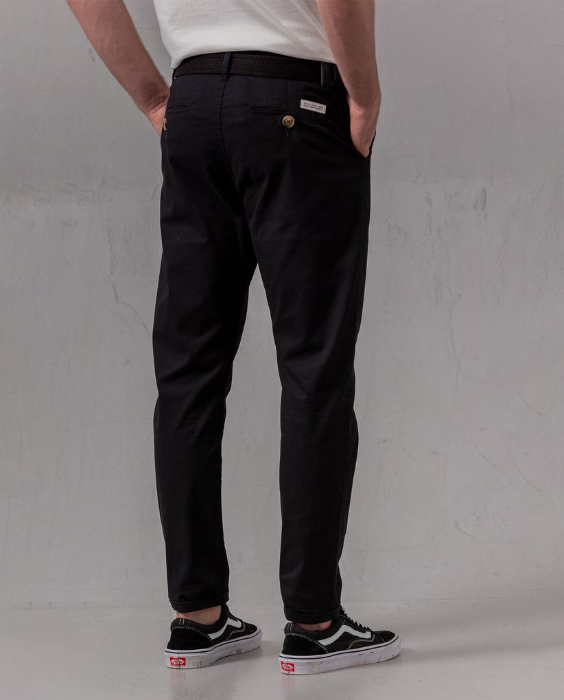 Pantalón tipo chino para hombre