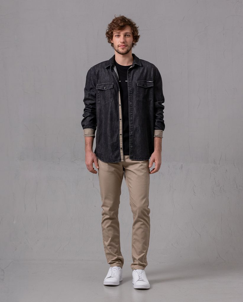 Camisa con puño en contraste para hombre