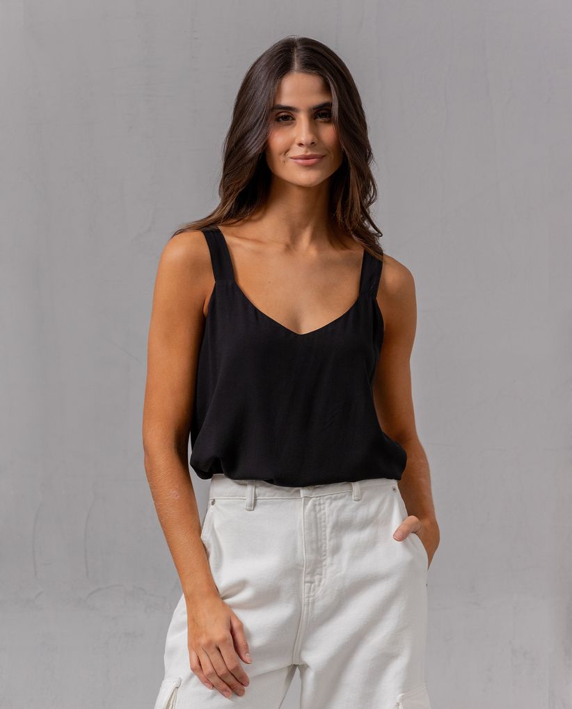 Camisa con escote V para mujer