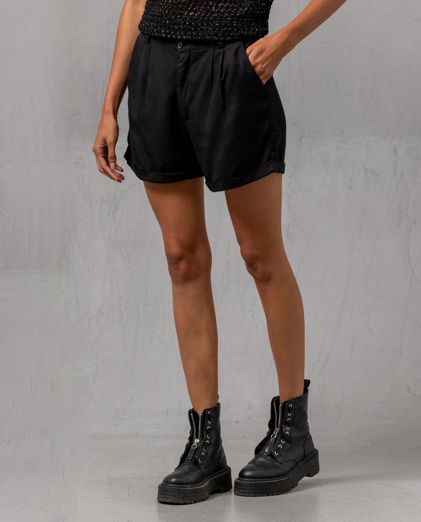 Short con ruedo dobladillado para mujer