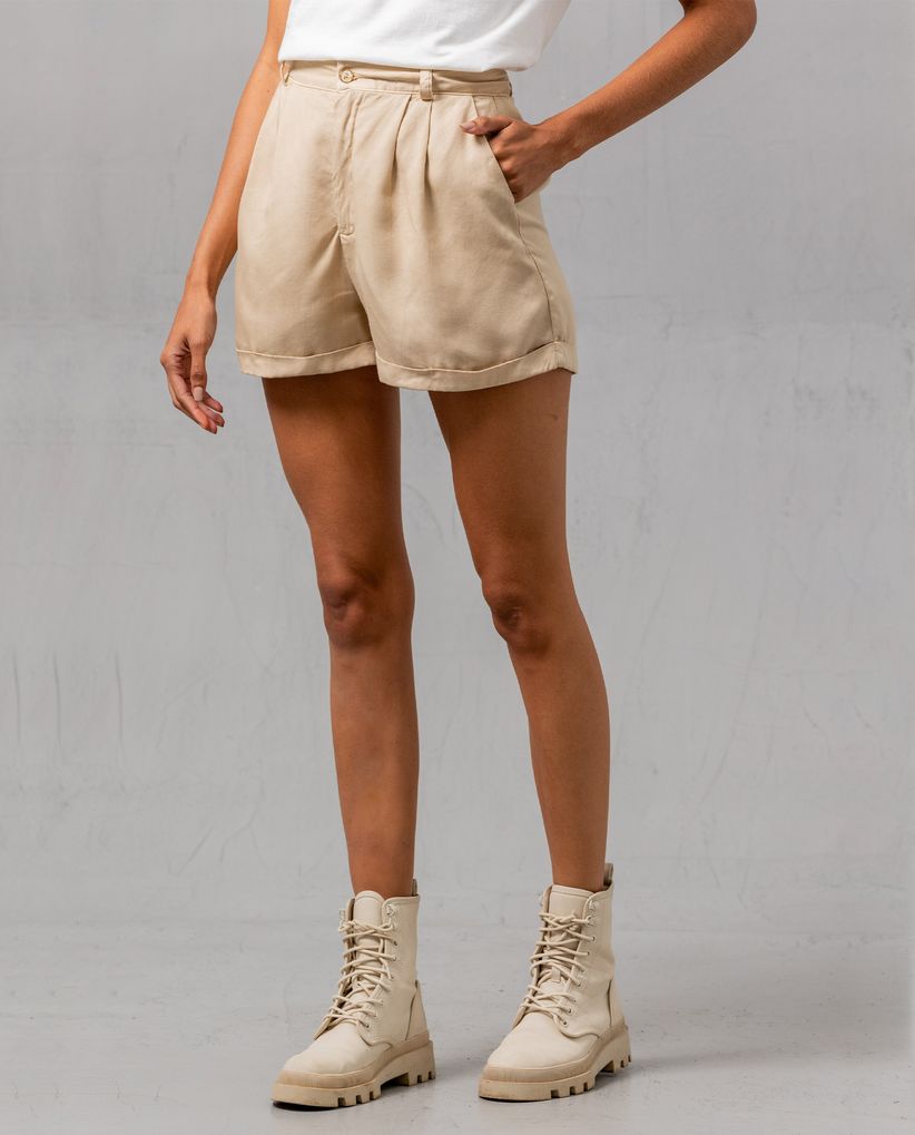 Short con ruedo dobladillado para mujer