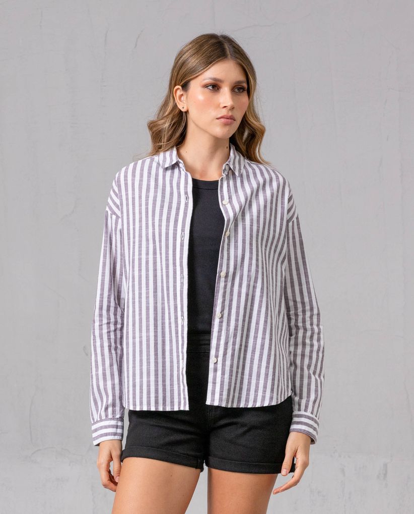 Camisa clásica para mujer