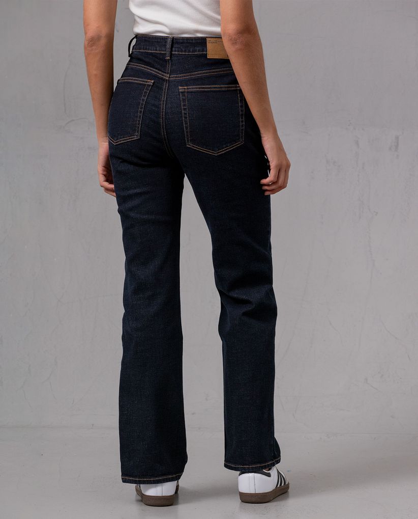 Jean Straight bota amplia para mujer