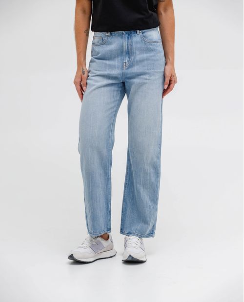 Jean Straight tono claro para mujer