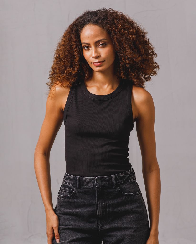 Camiseta básica manga sisa para mujer