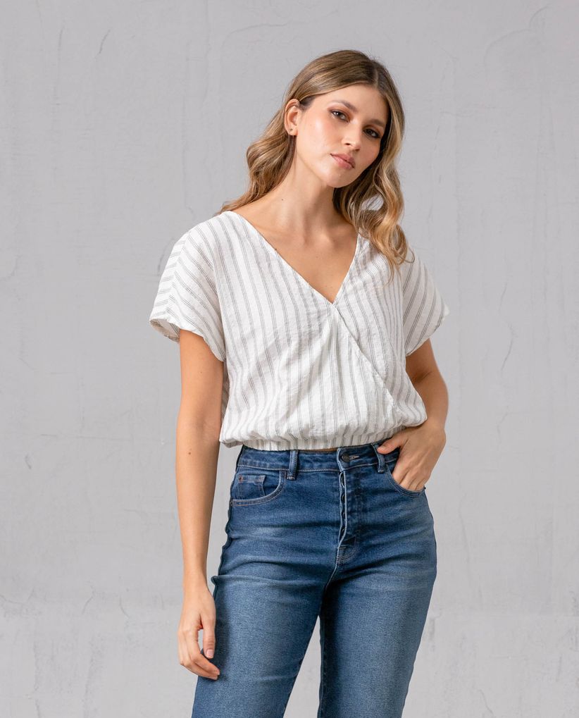 Camisa de tela tipo galleta con estampado a rayas para mujer