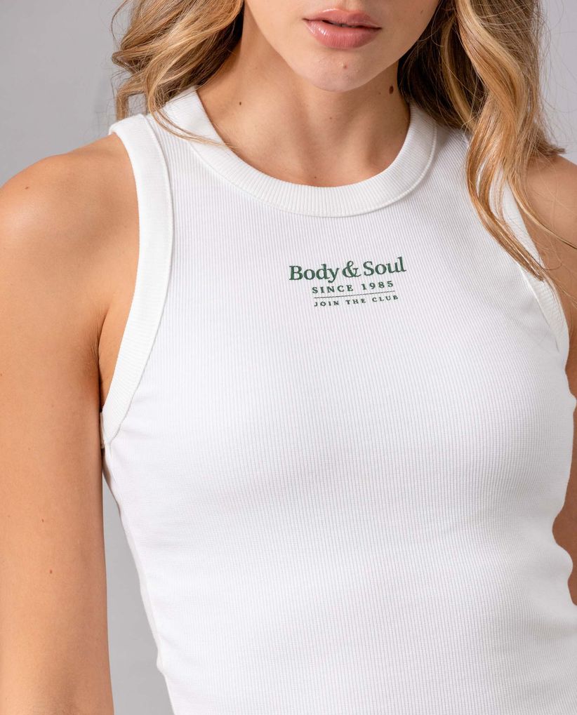 Camiseta crop top con estampado en frente para mujer