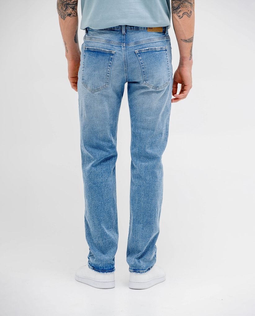 Jean Classic tono claro para hombre