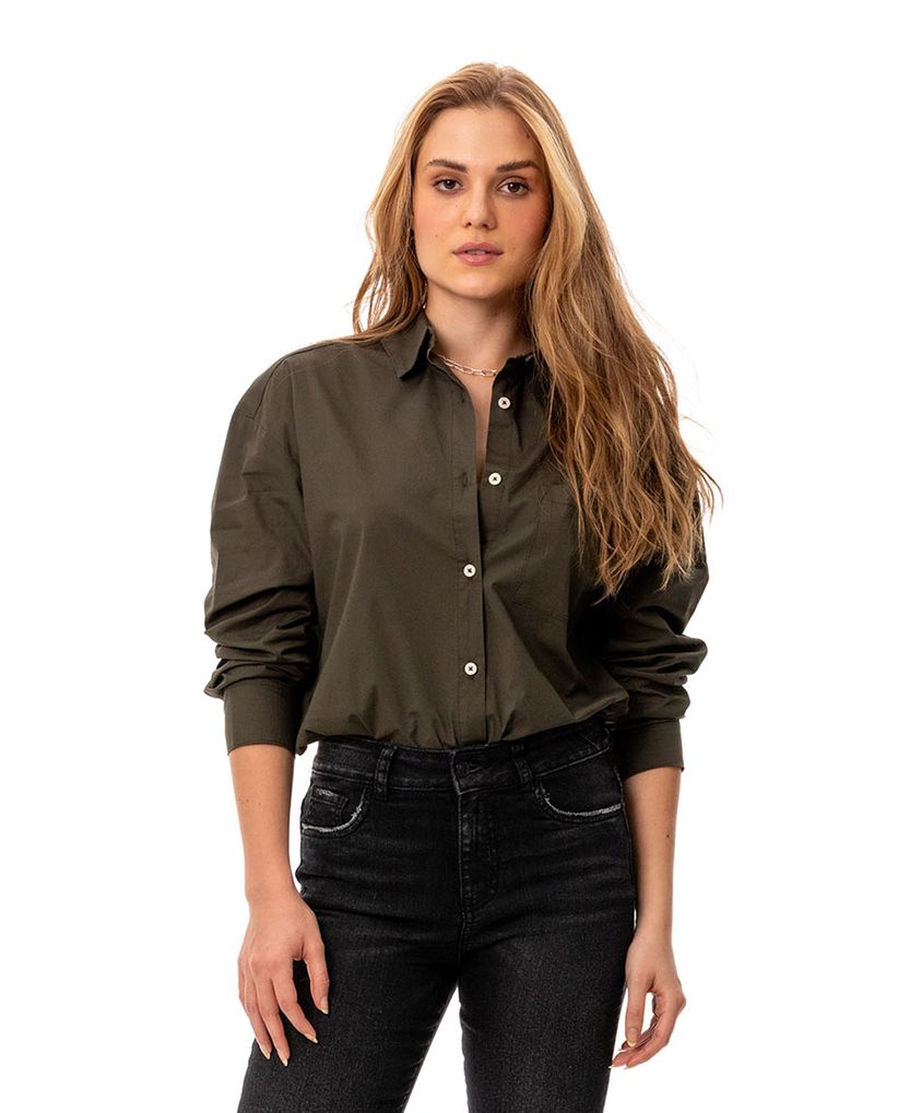 Camisa con bolsillo de parche para mujer