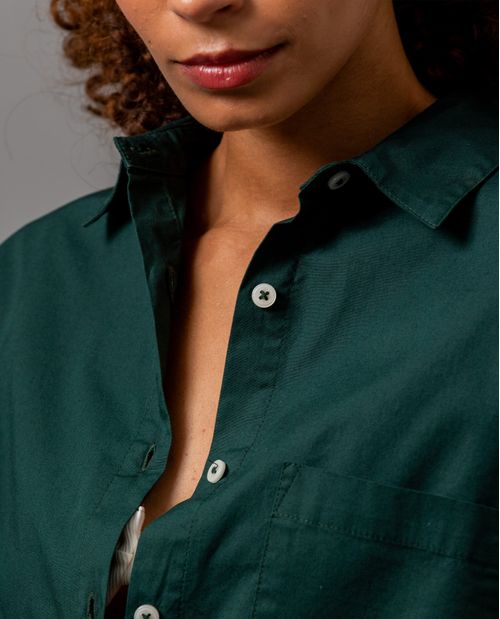 Camisa con bolsillo de parche para mujer