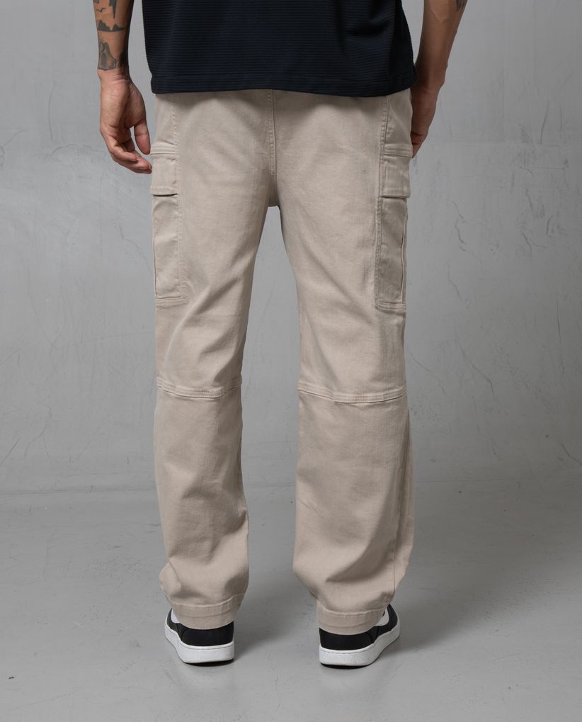 Pantalón cargo en drill semiliviano para hombre