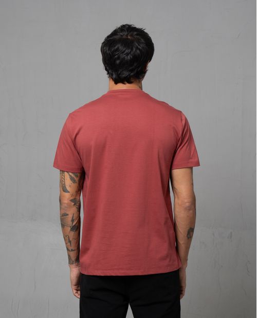 Camiseta con estampado en frente para hombre