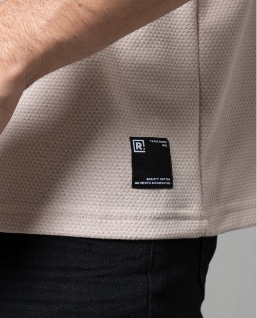 Camiseta en tela con textura para hombre