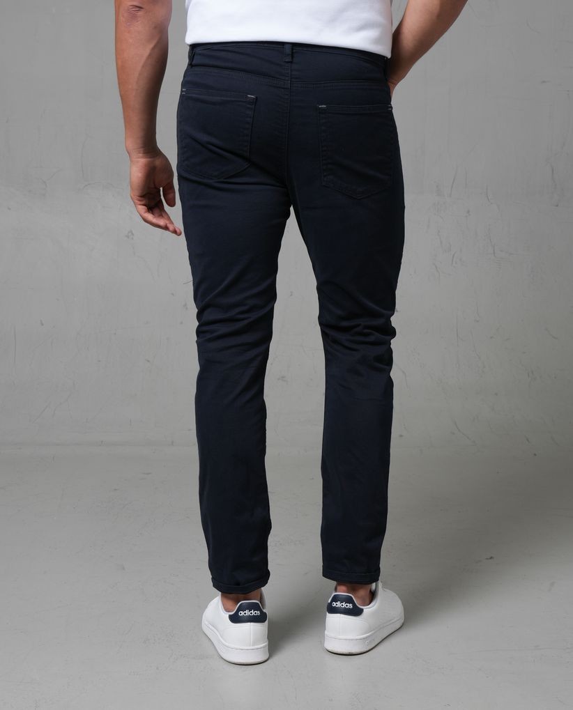 Pantalón Slim en dril semiliviano para hombre