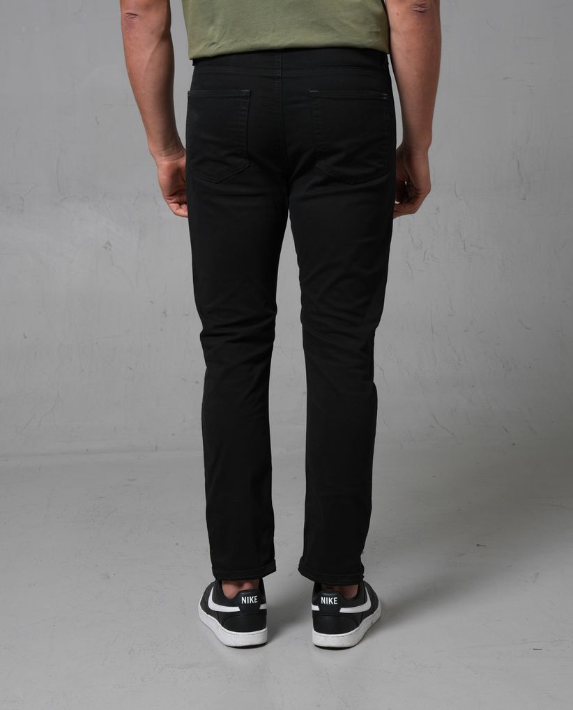 Pantalón Slim en dril semiliviano para hombre