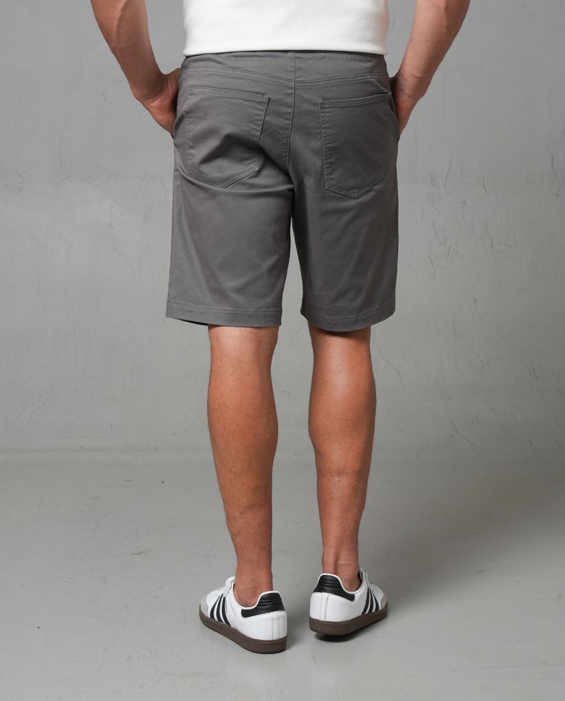 Bermuda con cordón ajustable en cintura para hombre