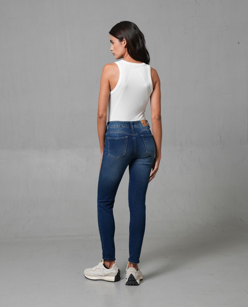 Jean Magic Up black denim para mujer